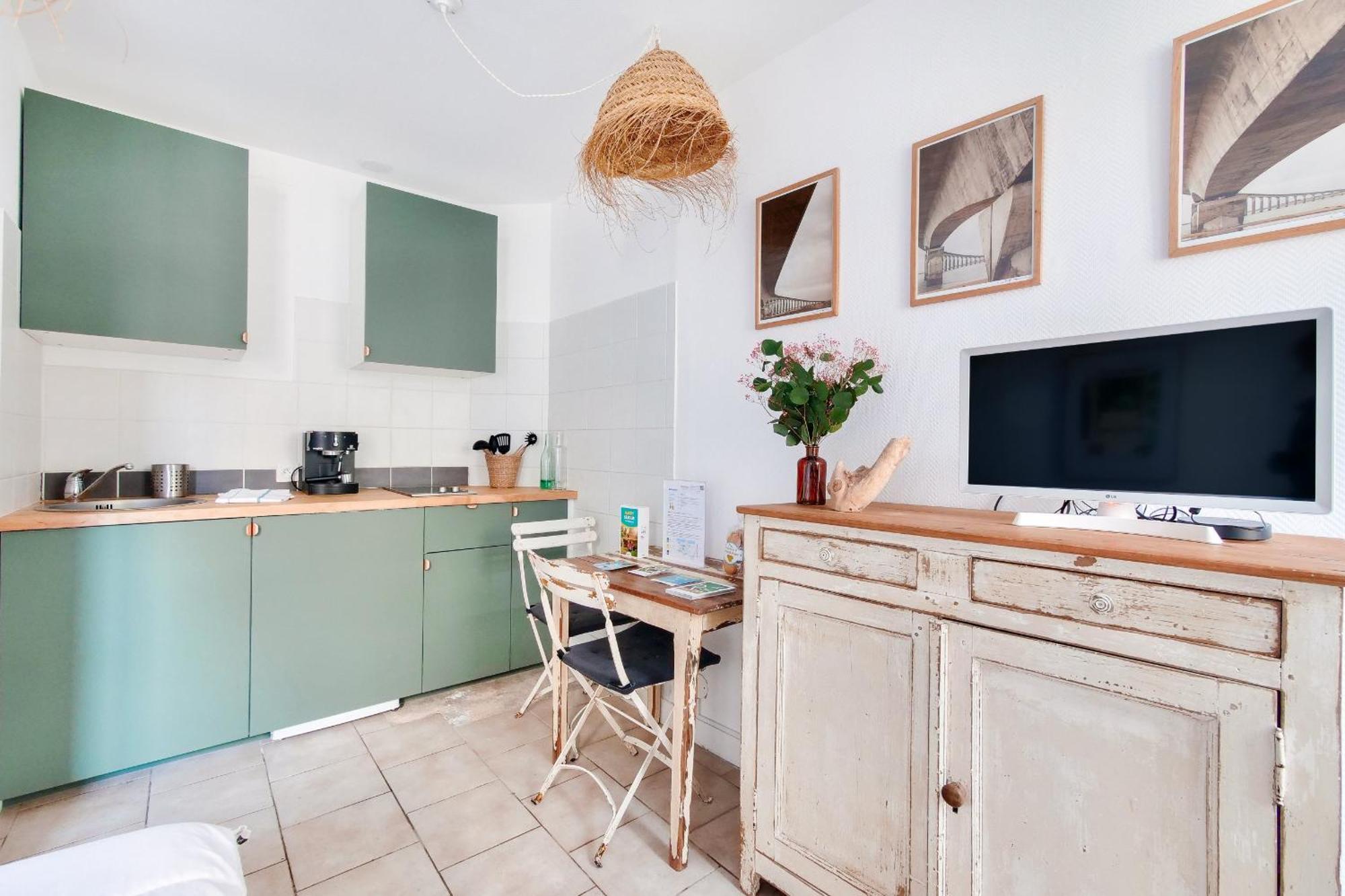La Suite 24 - Studio Avec Terrasse A 100M Du Port De Saint-Martin-de-Ré Eksteriør billede